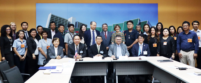 Ceremonial Signing of Letters of Exchange between UNESCAP and City of Nadee, Thailand